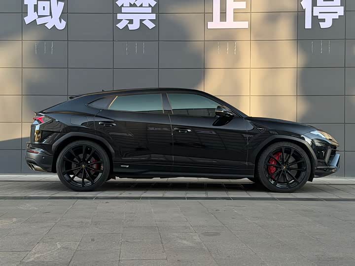 Lamborghini Urus, 2023 — фото 9 из 12