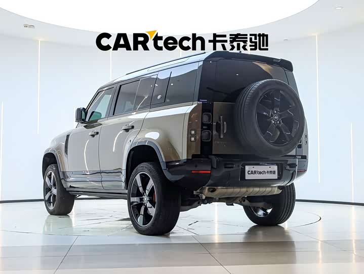Land Rover Defender, 2022 — фото 5 из 9