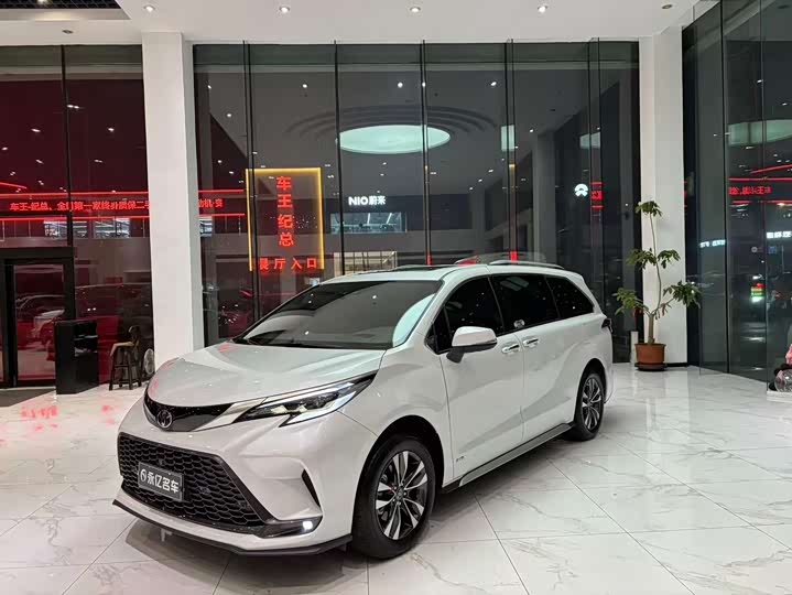 Toyota Granvia, 2025 — купить в Брянске под ключ
