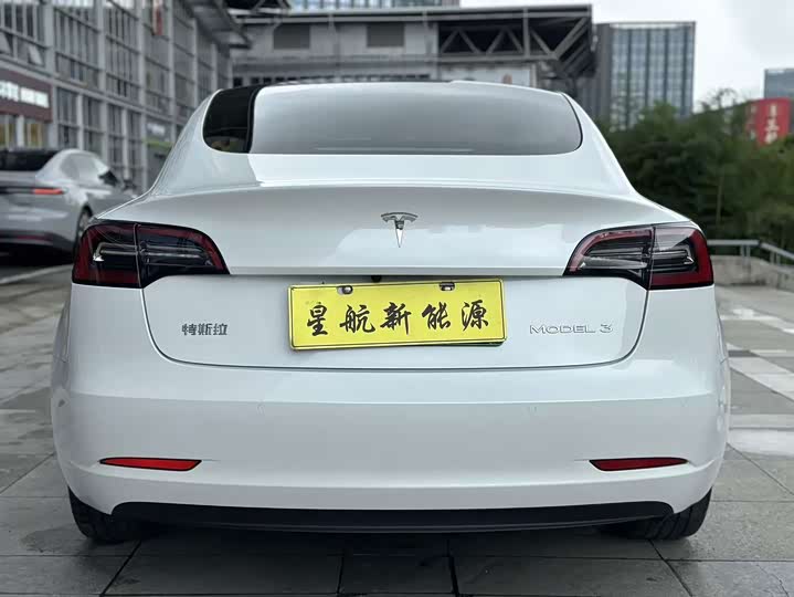 Tesla Model 3, 2022 — фото 4 из 9