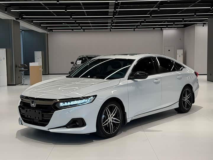 Honda Accord, 2022 — купить в Саратове под ключ