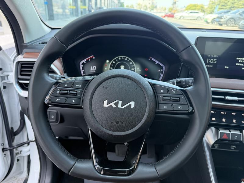 Kia Sportage GT-line, 2022 — фото 9 из 12