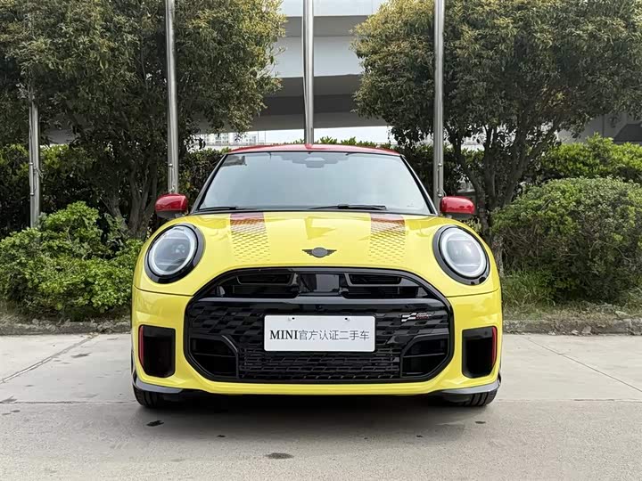 Mini Mini JCW, 2025 — фото 3 из 9