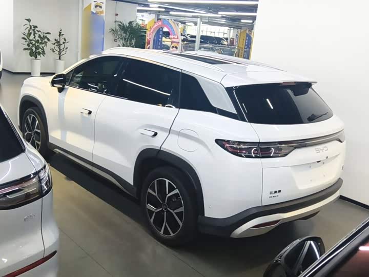 BYD Song L DM-i Hybrid, 2024 — фото 5 из 9