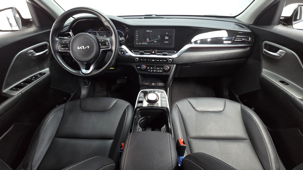 Kia Niro, 2022 — фото 7 из 12