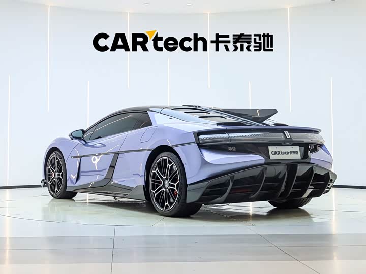 BYD Yangwang U9, 2024 — фото 2 из 9