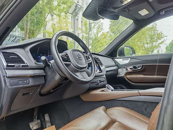 Volvo XC90 Hybrid, 2023 — фото 8 из 9