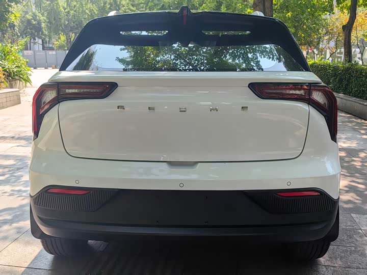 Geely Geometry E Firefly, 2024 — фото 6 из 9