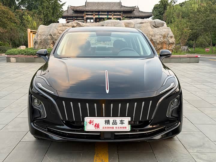 Hongqi E-QM5, 2023 — фото 2 из 9