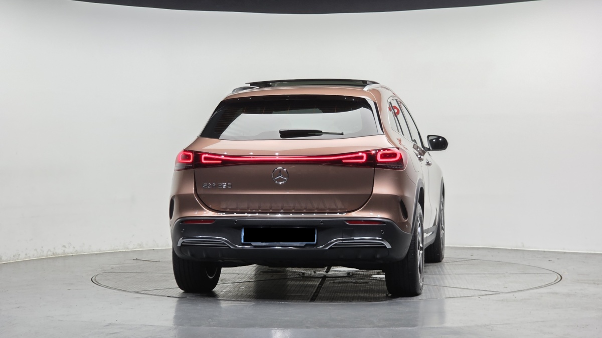 Mercedes-Benz EQA, 2022 — фото 4 из 12