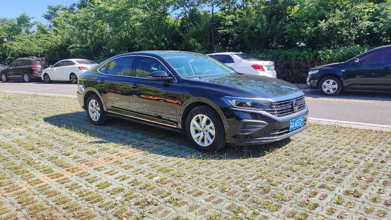 Volkswagen Passat, 2024 — фото 3 из 11