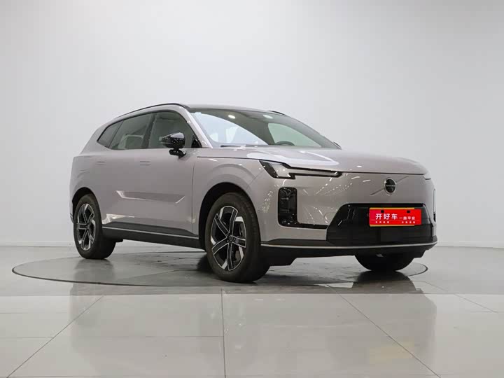 Volvo XC70 Hybrid, 2025 — фото 3 из 9