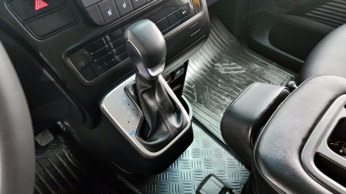 Hyundai Staria, 2022 — фото 9 из 12