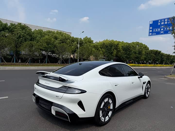 Xiaomi SU7, 2026 — фото 7 из 9