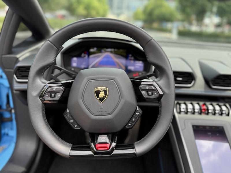 Lamborghini Huracán, 2021 — фото 8 из 12