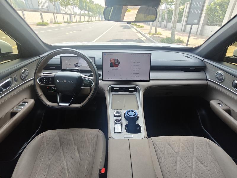 Chery Tiggo 8 Plus, 2025 — фото 7 из 12