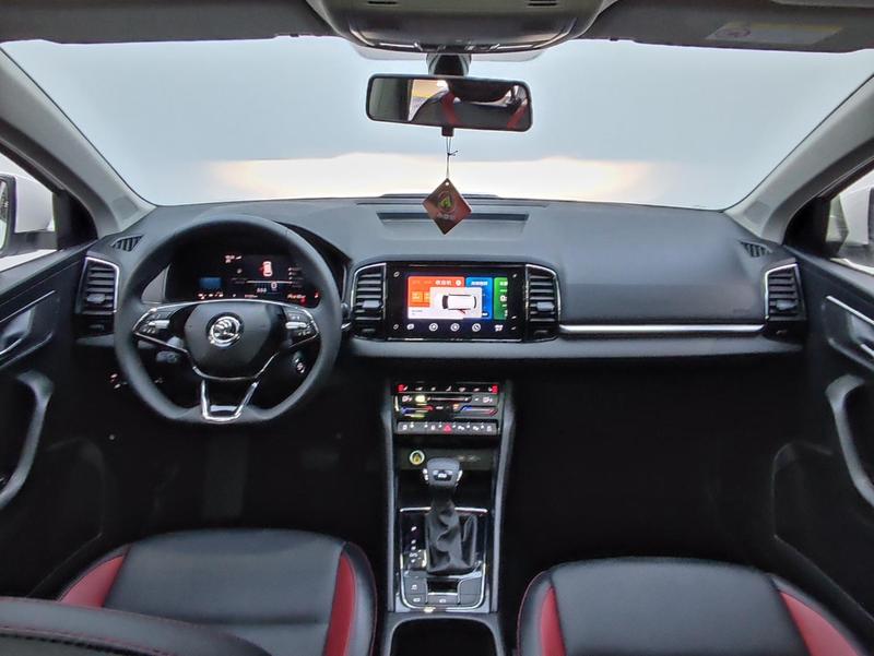 Skoda Karoq, 2022 — фото 9 из 11