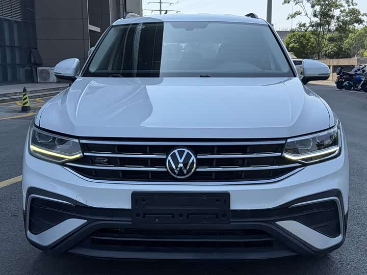 Volkswagen Tiguan L Pro, 2022 — фото 4 из 9