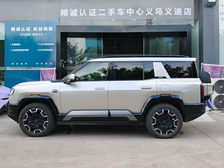 BYD FangChengBao Leopard 8, 2024 — фото 2 из 7