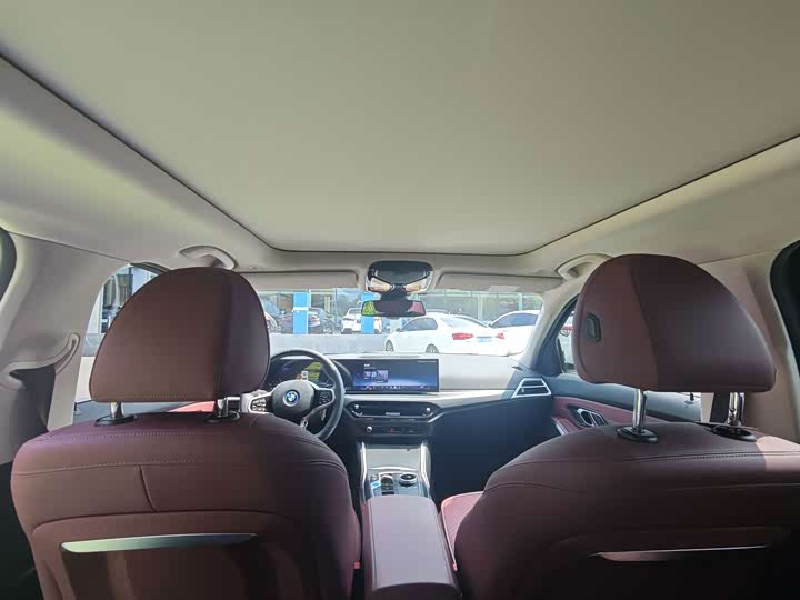 BMW i3, 2025 — фото 8 из 9