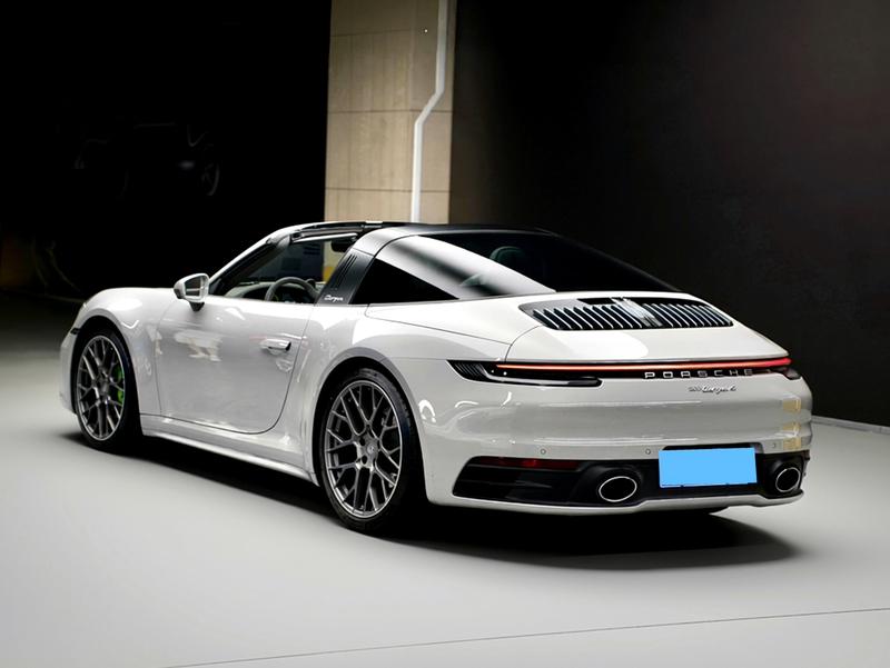 Porsche 911, 2022 — фото 5 из 12