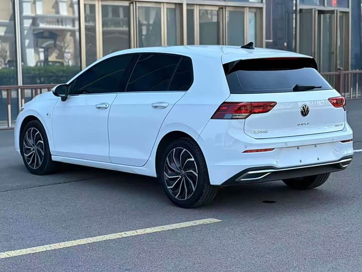 Volkswagen Golf, 2022 — фото 7 из 9