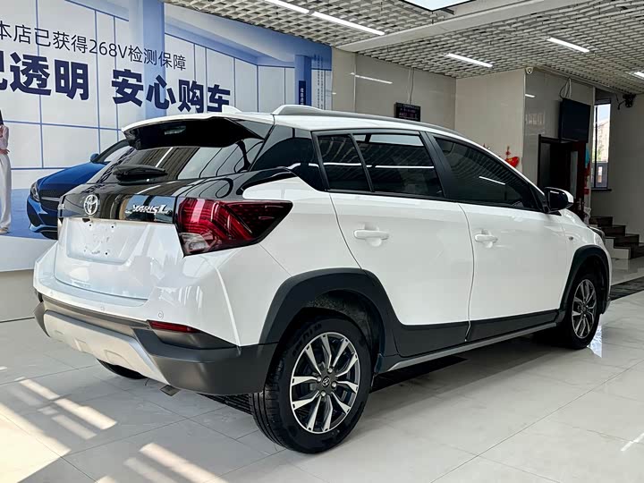 Toyota Yaris L Hatchback, 2022 — фото 4 из 9