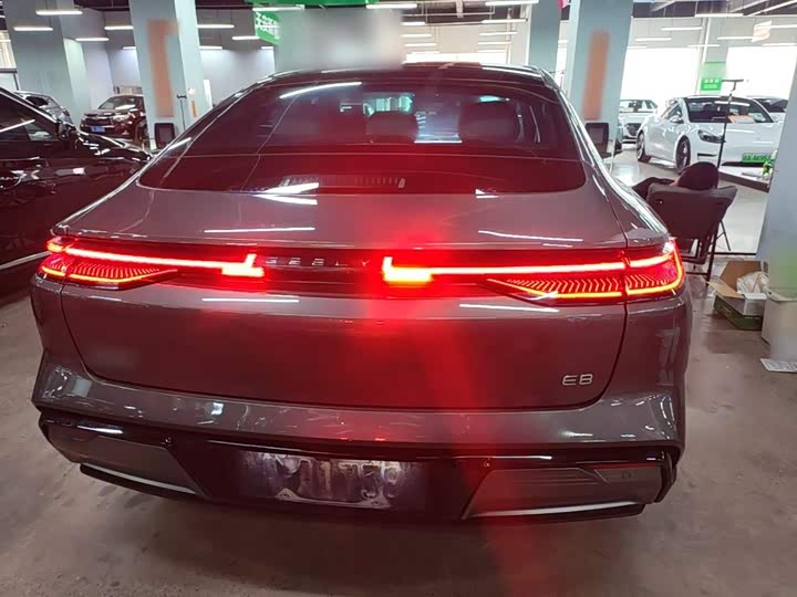 Geely Galaxy E8, 2024 — фото 6 из 9