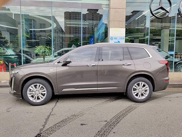Cadillac XT6, 2022 — фото 3 из 9