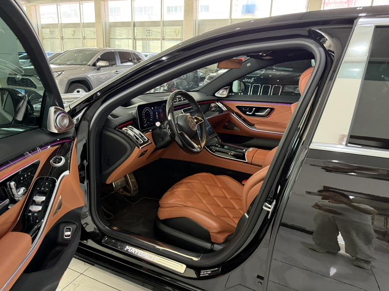 Mercedes-Benz Maybach S-Class, 2024 — фото 9 из 12