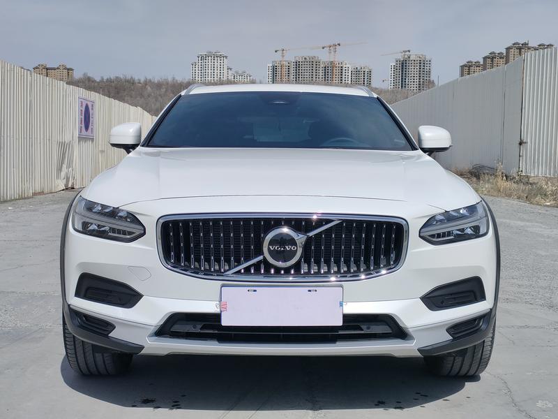 Volvo V90, 2024 — фото 2 из 12
