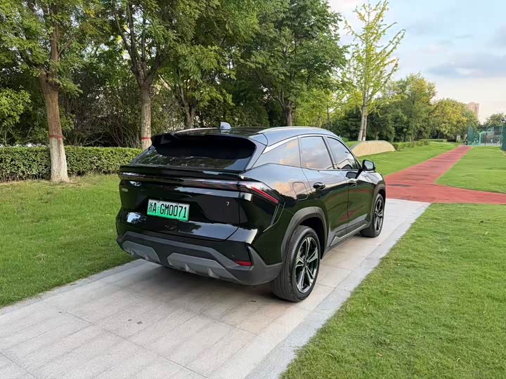 Geely Galaxy L7, 2024 — фото 6 из 9