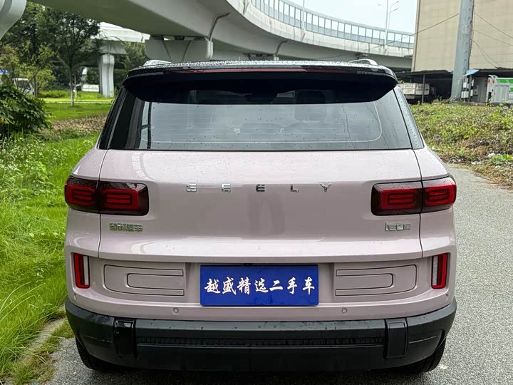 Geely Icon, 2025 — фото 8 из 9