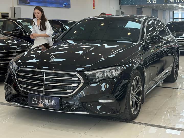 Mercedes-Benz E-Class, 2025 — фото 2 из 9