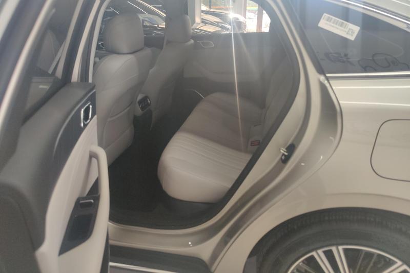 Geely Galaxy Starshine 6, 2025 — фото 11 из 12