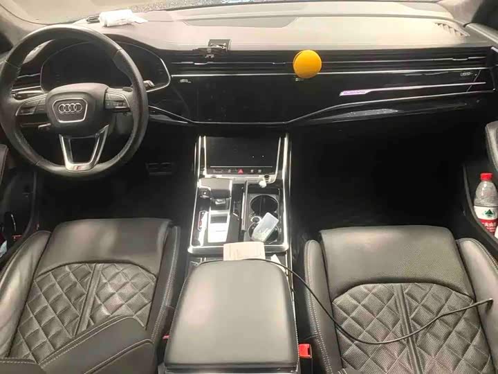 Audi Q8, 2022 — фото 7 из 9