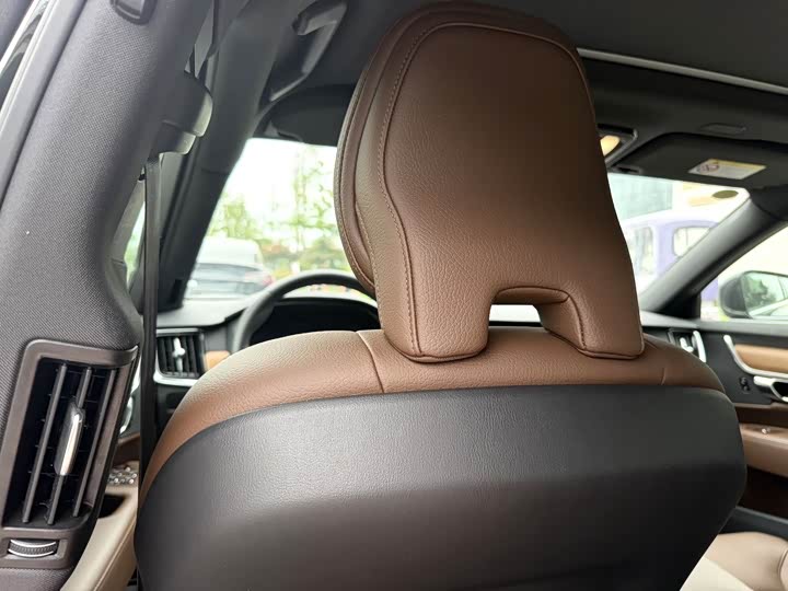 Volvo S90, 2024 — фото 9 из 9