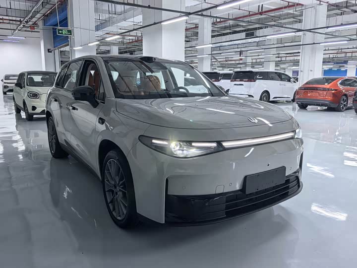 Leapmotor C10, 2025 — фото 3 из 9