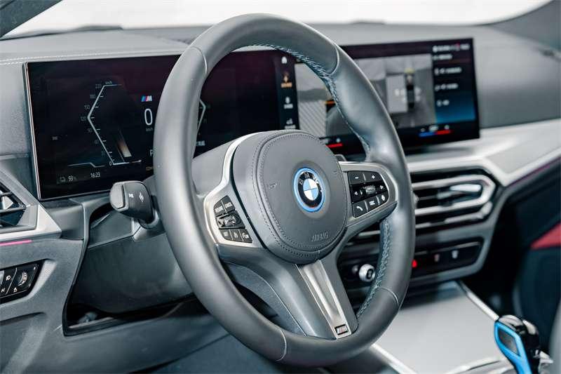 BMW i4, 2023 — фото 10 из 12