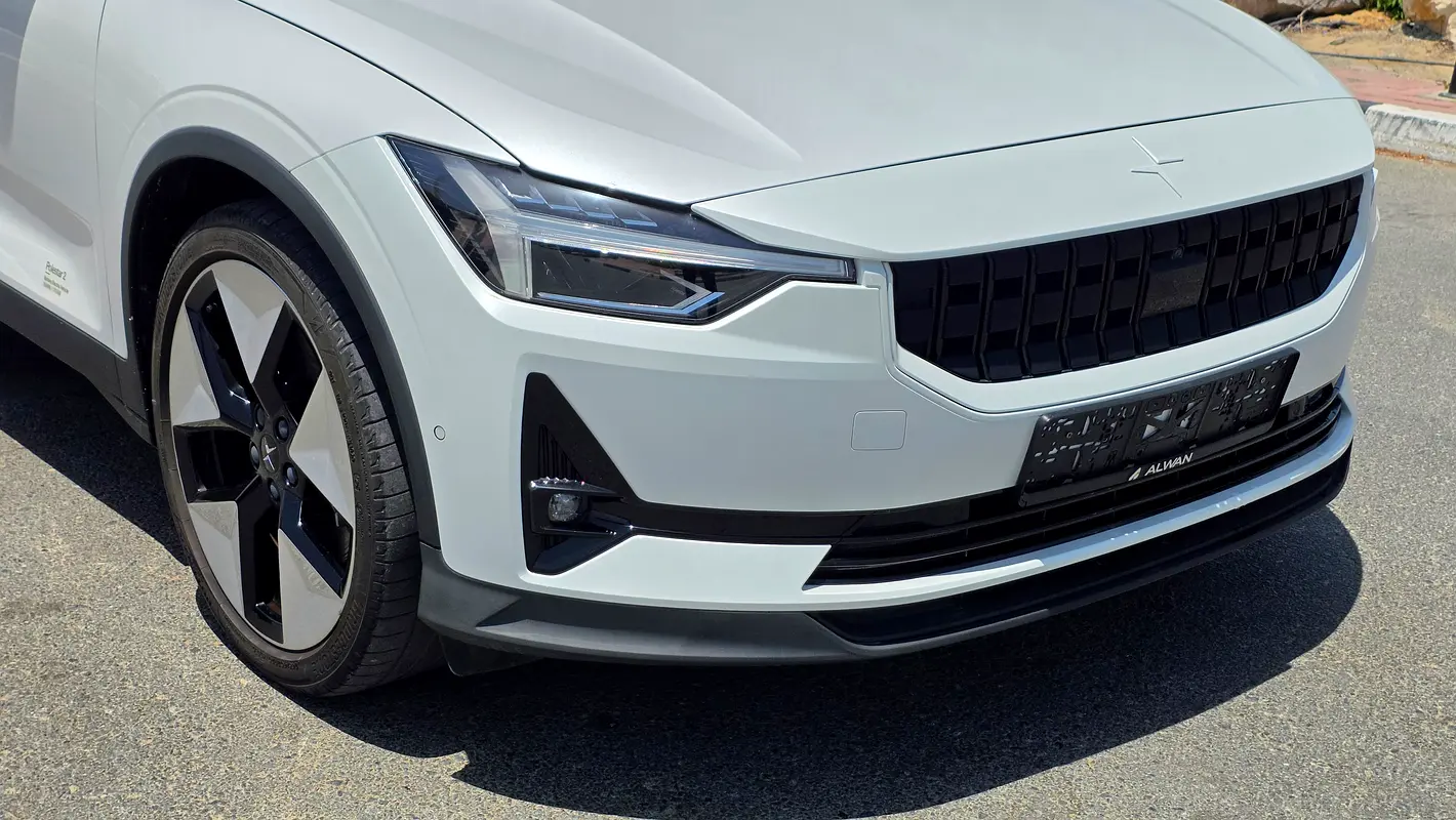 Polestar 2, 2023 — фото 2 из 10