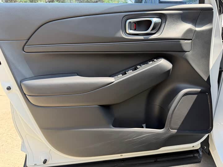 Honda Vezel, 2023 — фото 9 из 9