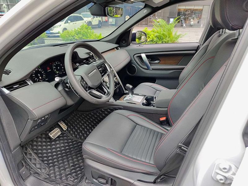 Land Rover Discovery Sport Hybrid, 2022 — фото 7 из 10