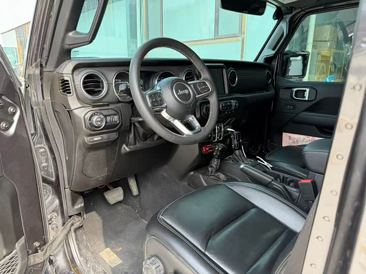 Jeep Gladiator, 2024 — фото 4 из 5