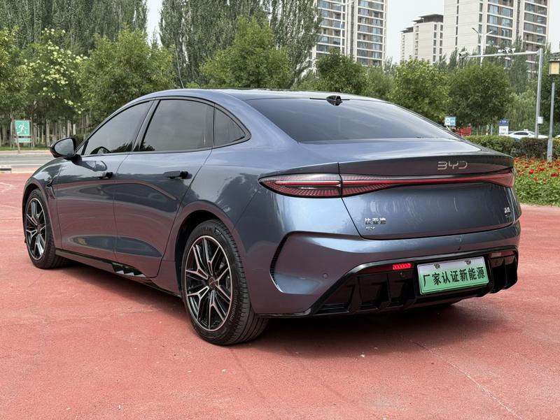 BYD Seal, 2025 — фото 3 из 9
