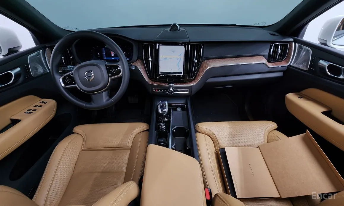 Volvo XC60, 2023 — фото 7 из 12