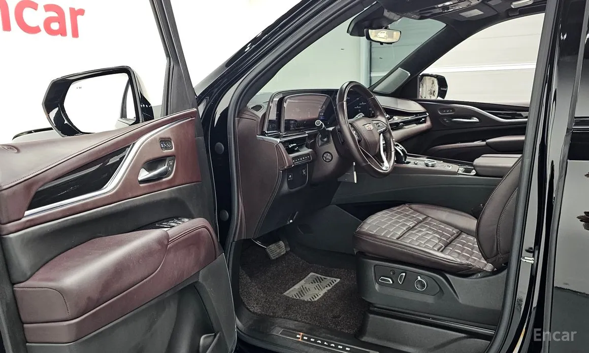 Cadillac Escalade, 2022 — фото 10 из 12
