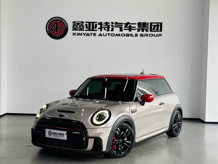 Mini Mini JCW, 2021 — купить в Москве под ключ