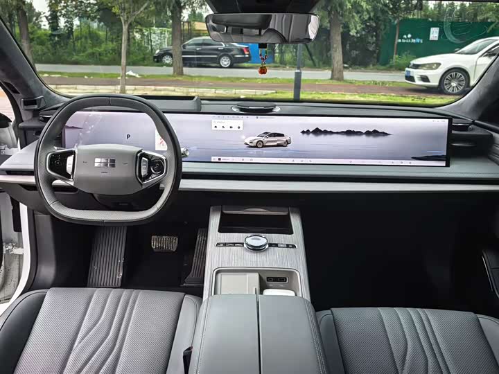 Geely Galaxy E8, 2024 — фото 7 из 9
