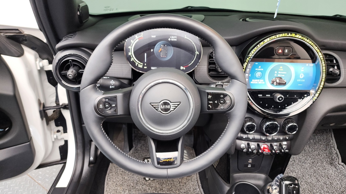Mini Cooper Convertible, 2023 — фото 11 из 12