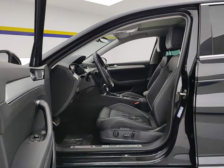 Volkswagen Magotan GTE Hybrid, 2024 — фото 9 из 9